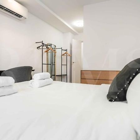 Bright And Modern Apartment By Rems Μάλαγα Εξωτερικό φωτογραφία