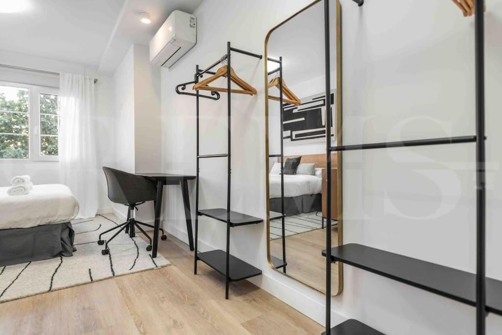 Bright And Modern Apartment By Rems Μάλαγα Εξωτερικό φωτογραφία