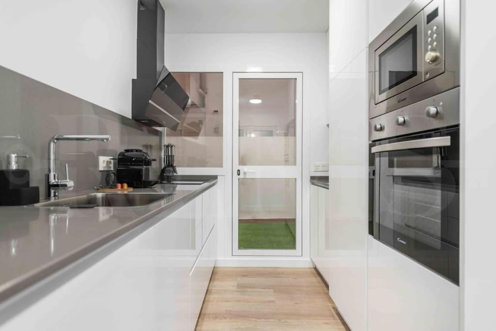 Bright And Modern Apartment By Rems Μάλαγα Εξωτερικό φωτογραφία