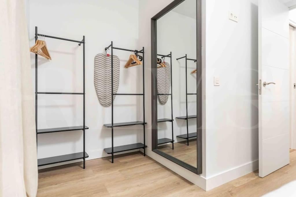Bright And Modern Apartment By Rems Μάλαγα Εξωτερικό φωτογραφία