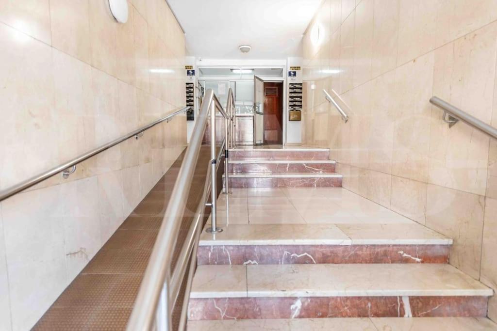 Bright And Modern Apartment By Rems Μάλαγα Εξωτερικό φωτογραφία