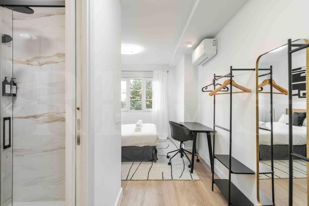 Bright And Modern Apartment By Rems Μάλαγα Εξωτερικό φωτογραφία